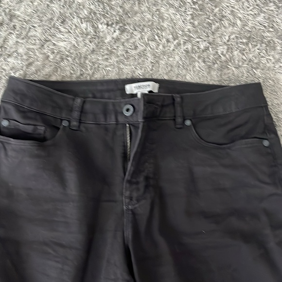 Kenneth Cole Women’s Highrise black denim Reaction Jeans High-Rise Black Pants - Picture 2 of 3